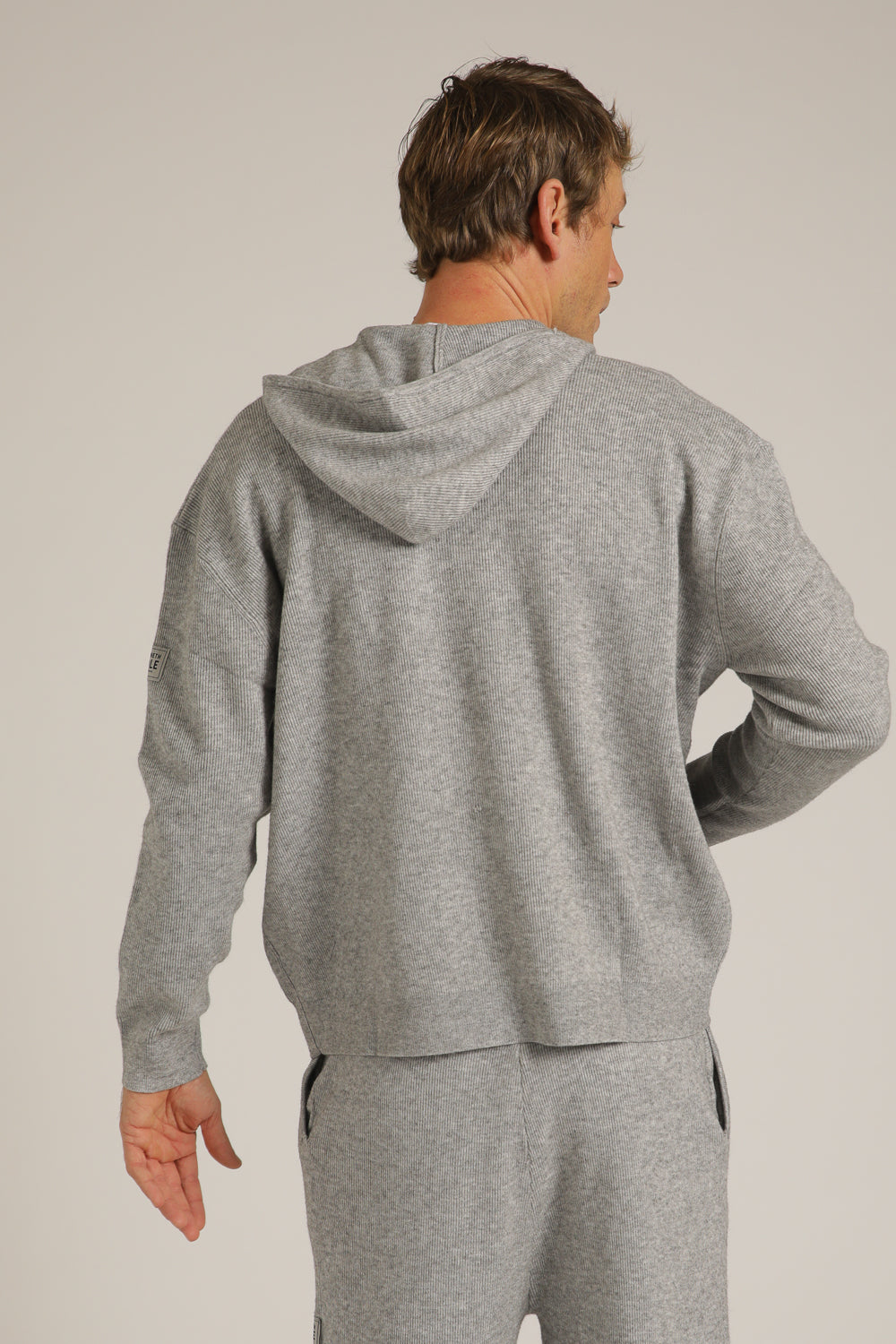 סריג מבד ריב עם קפוצ'ון | קנת קול