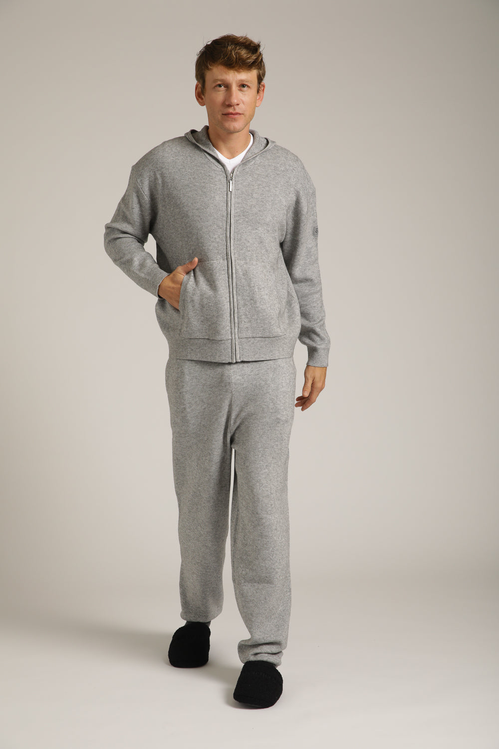 סריג מבד ריב עם קפוצ'ון | קנת קול