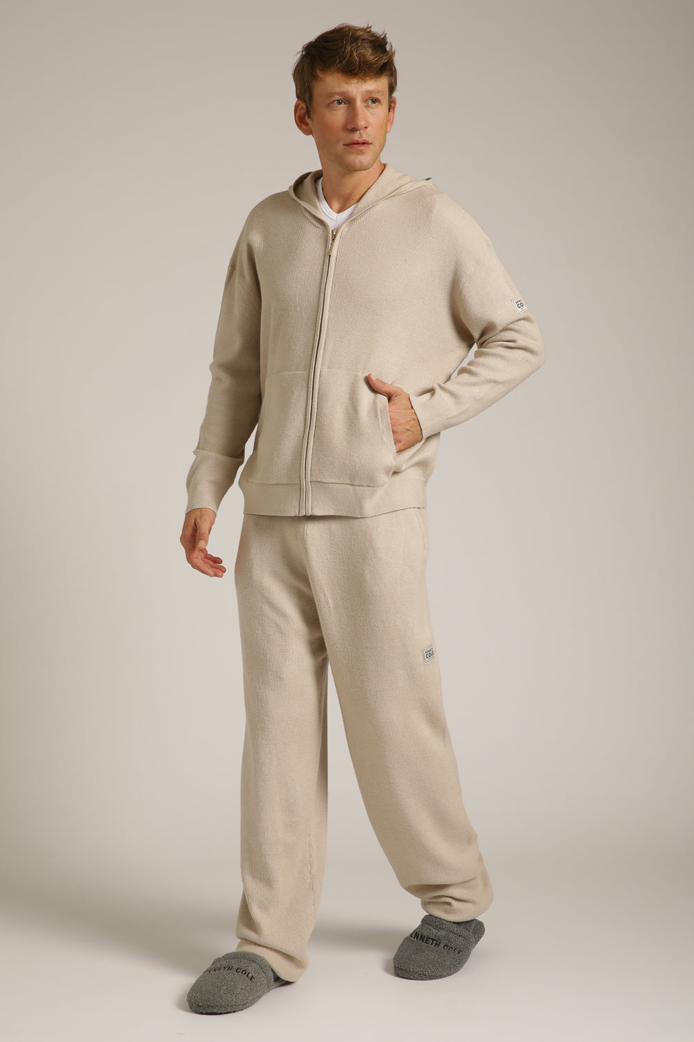 סריג מבד ריב עם קפוצ'ון | קנת קול