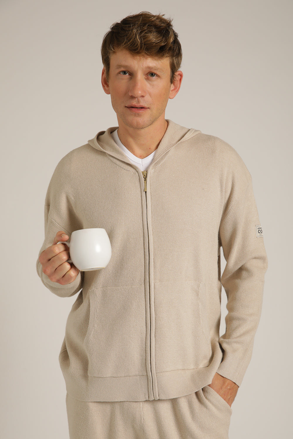 סריג מבד ריב עם קפוצ'ון | קנת קול