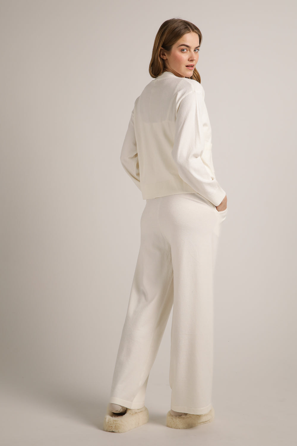 קרדיגן סרוג בגזרת קרופ | קנת קול