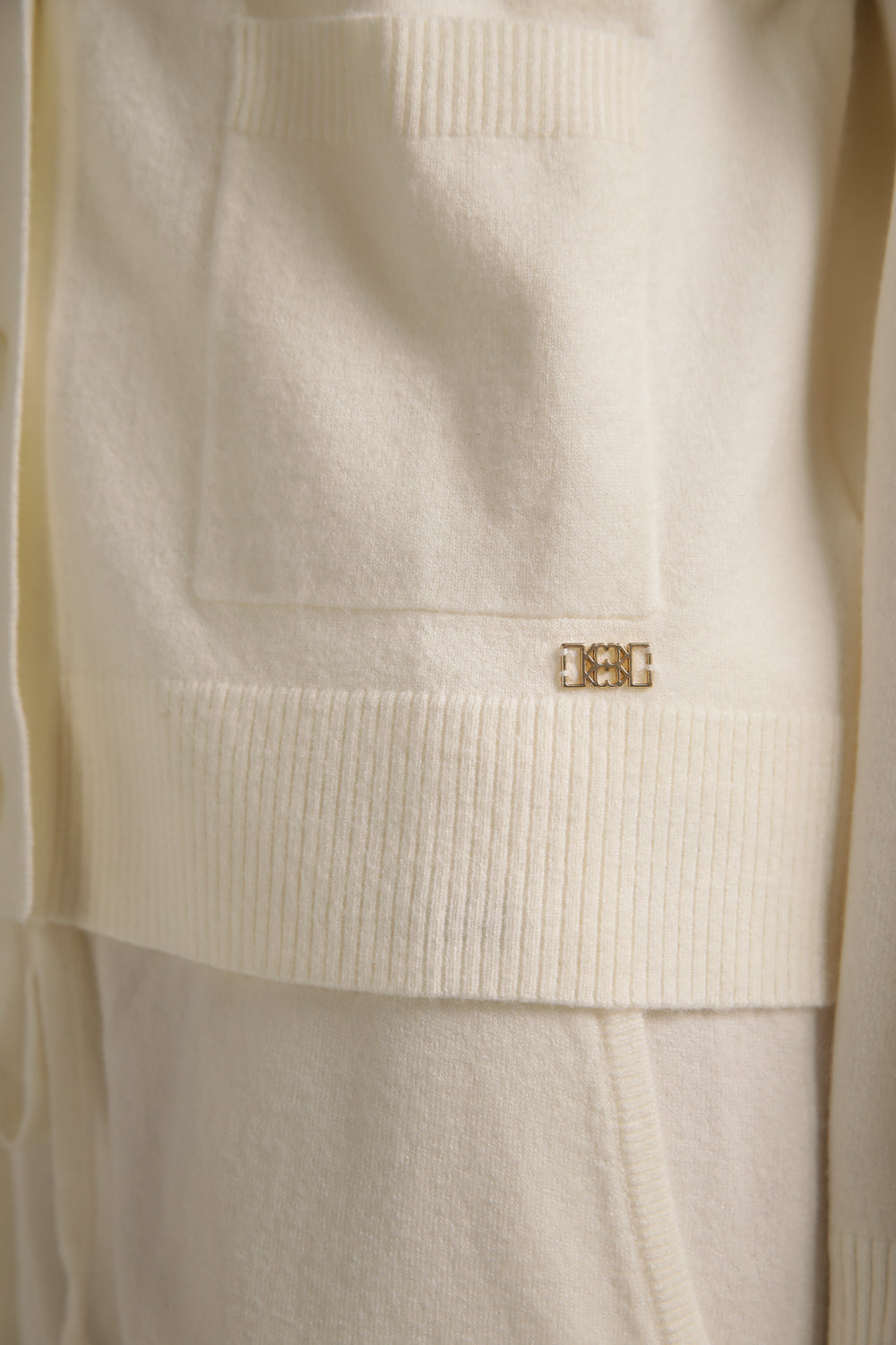 קרדיגן סרוג בגזרת קרופ | קנת קול