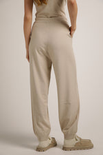 מכנסי סריג עם סיומת צמודה | קנת קול