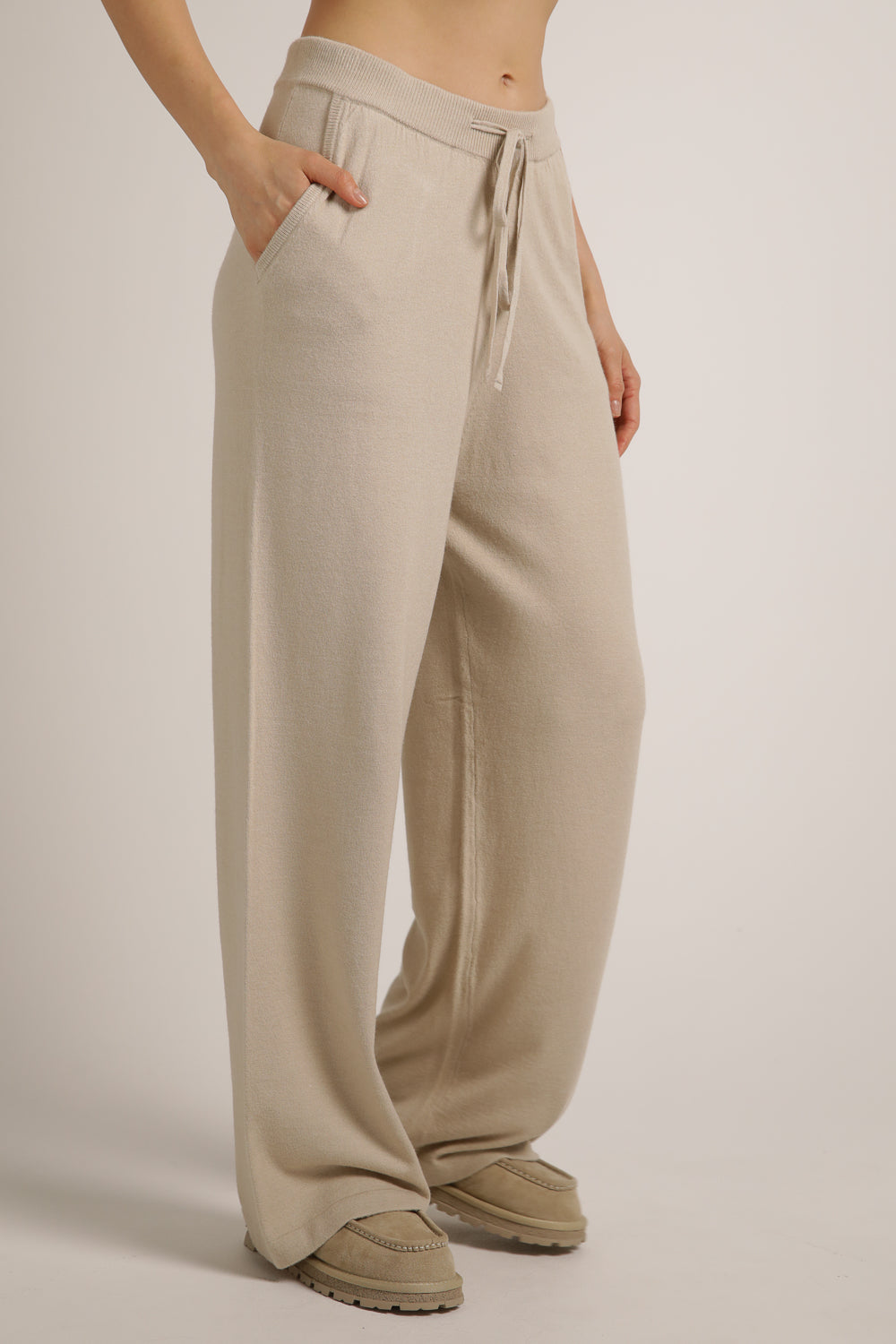 מכנסי סריג בגזרה רחבה | קנת קול