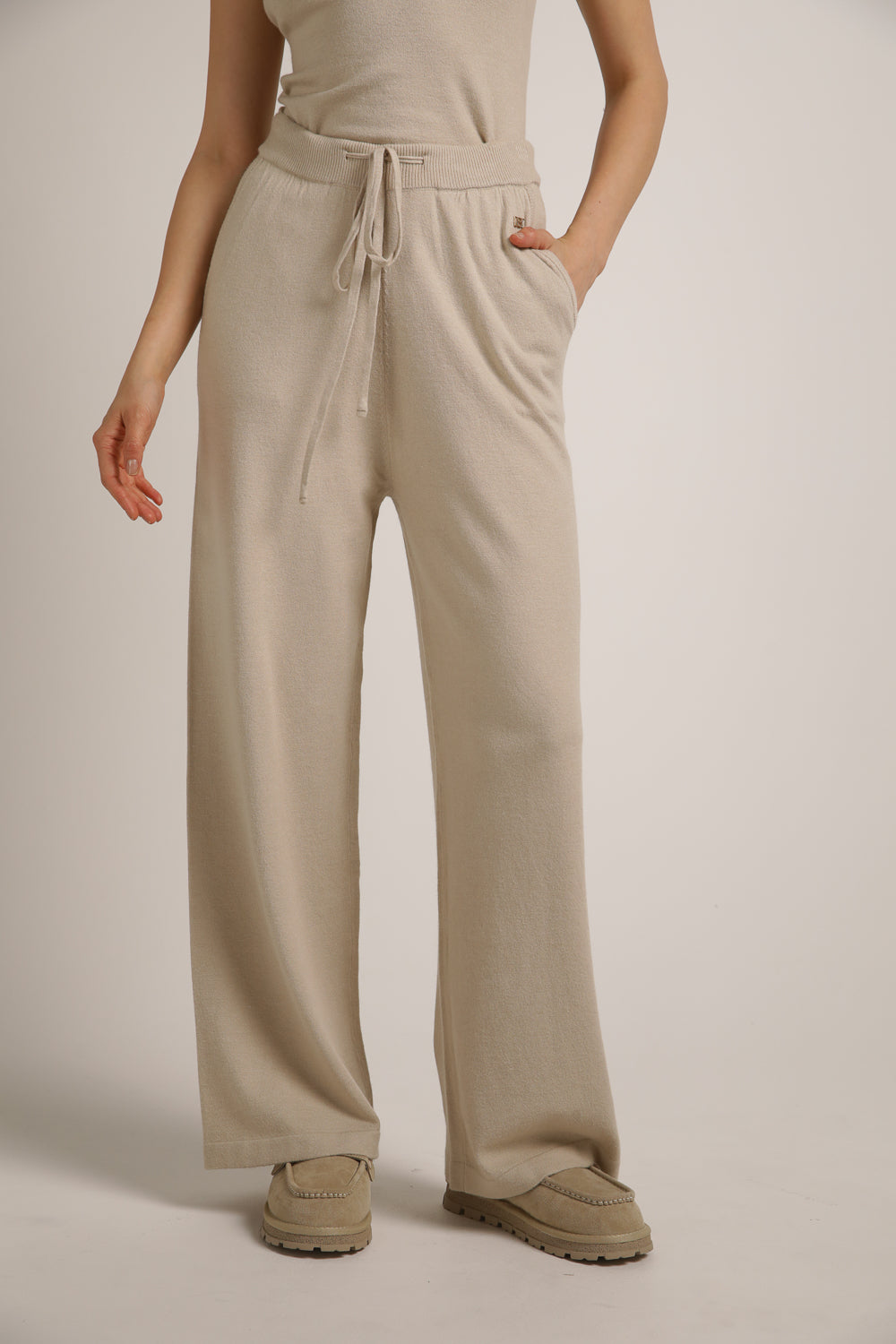 מכנסי סריג בגזרה רחבה | קנת קול