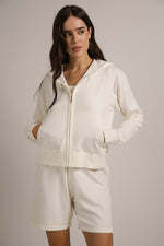 ג'קט סרוג עם קפצ'ון | קנת קול