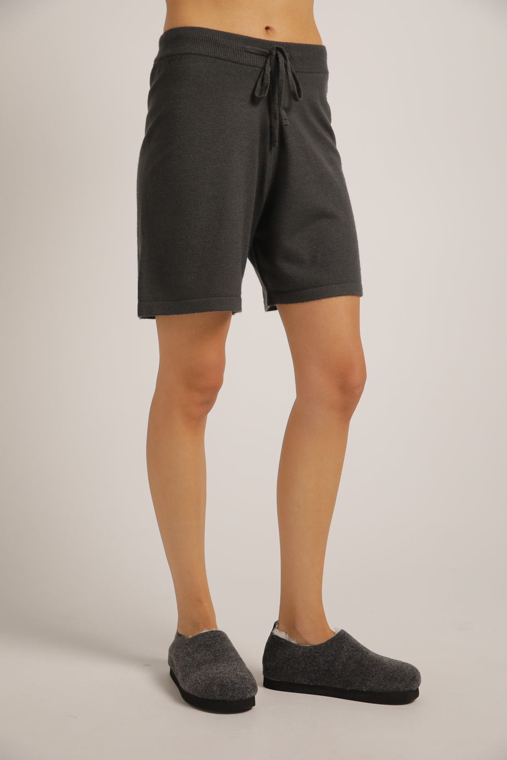 מכנסי שורט מבד סריג | קנת קול