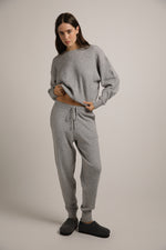 מכנסי טרנינג סריג בגזרה צרה | קנת קול