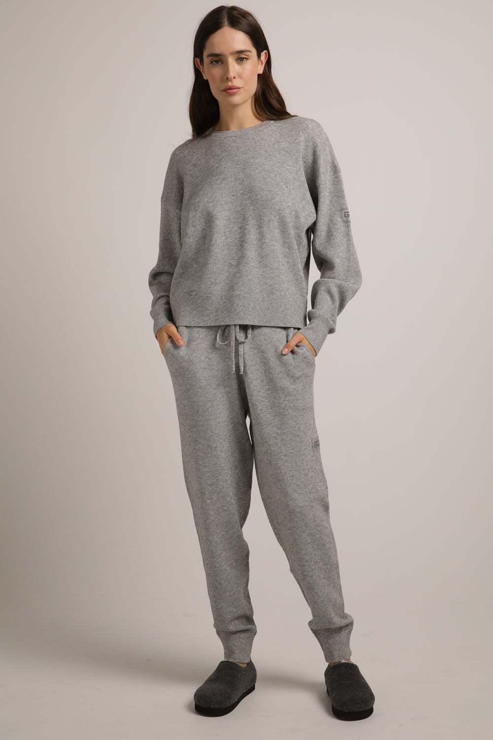 מכנסי טרנינג סריג בגזרה צרה | קנת קול