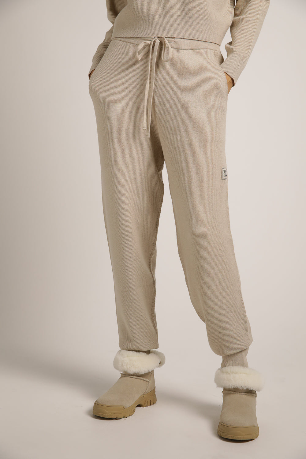 מכנסי טרנינג סריג בגזרה צרה | קנת קול