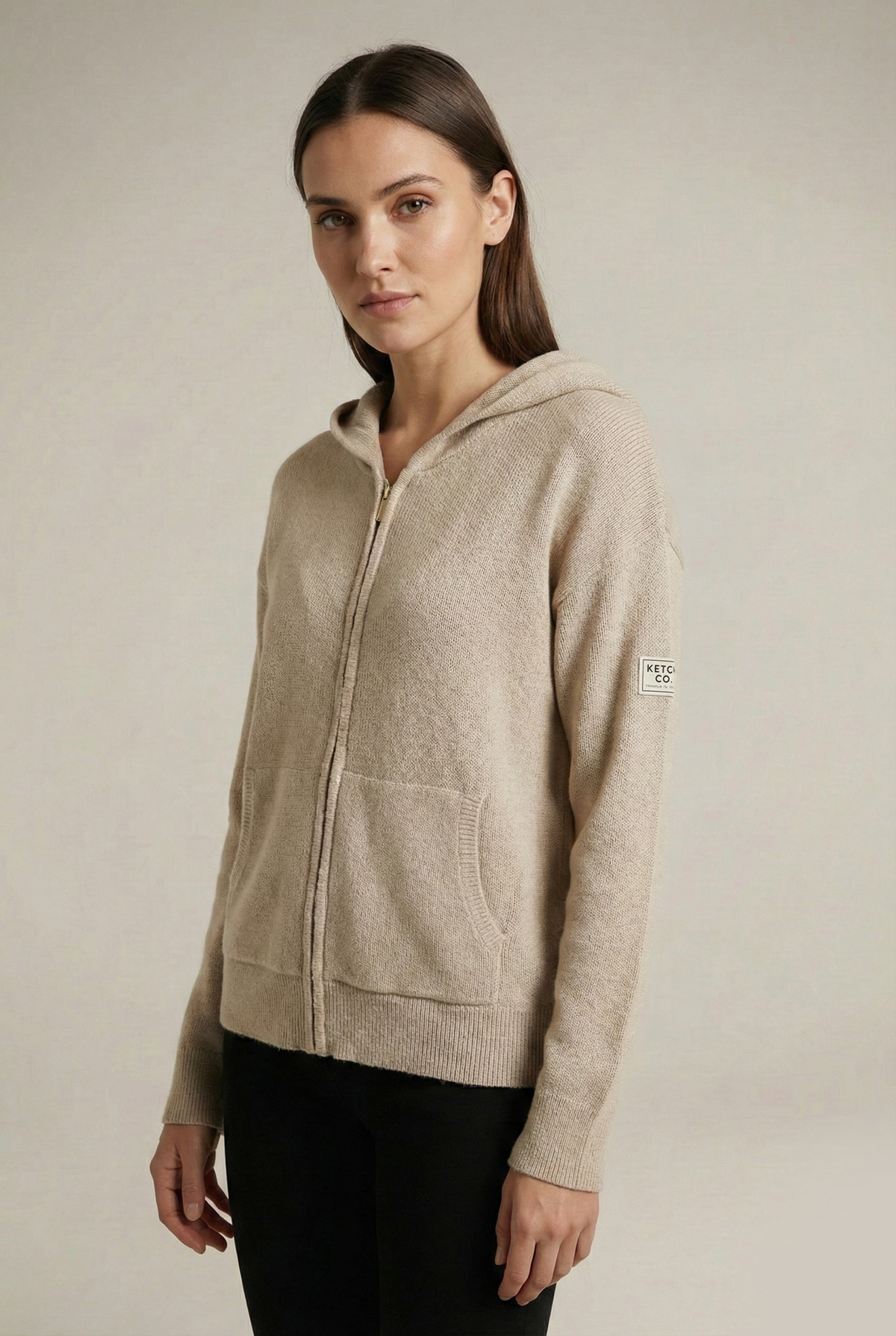 ג'קט ריב סרוג עם קפוצ'ון | קנת קול