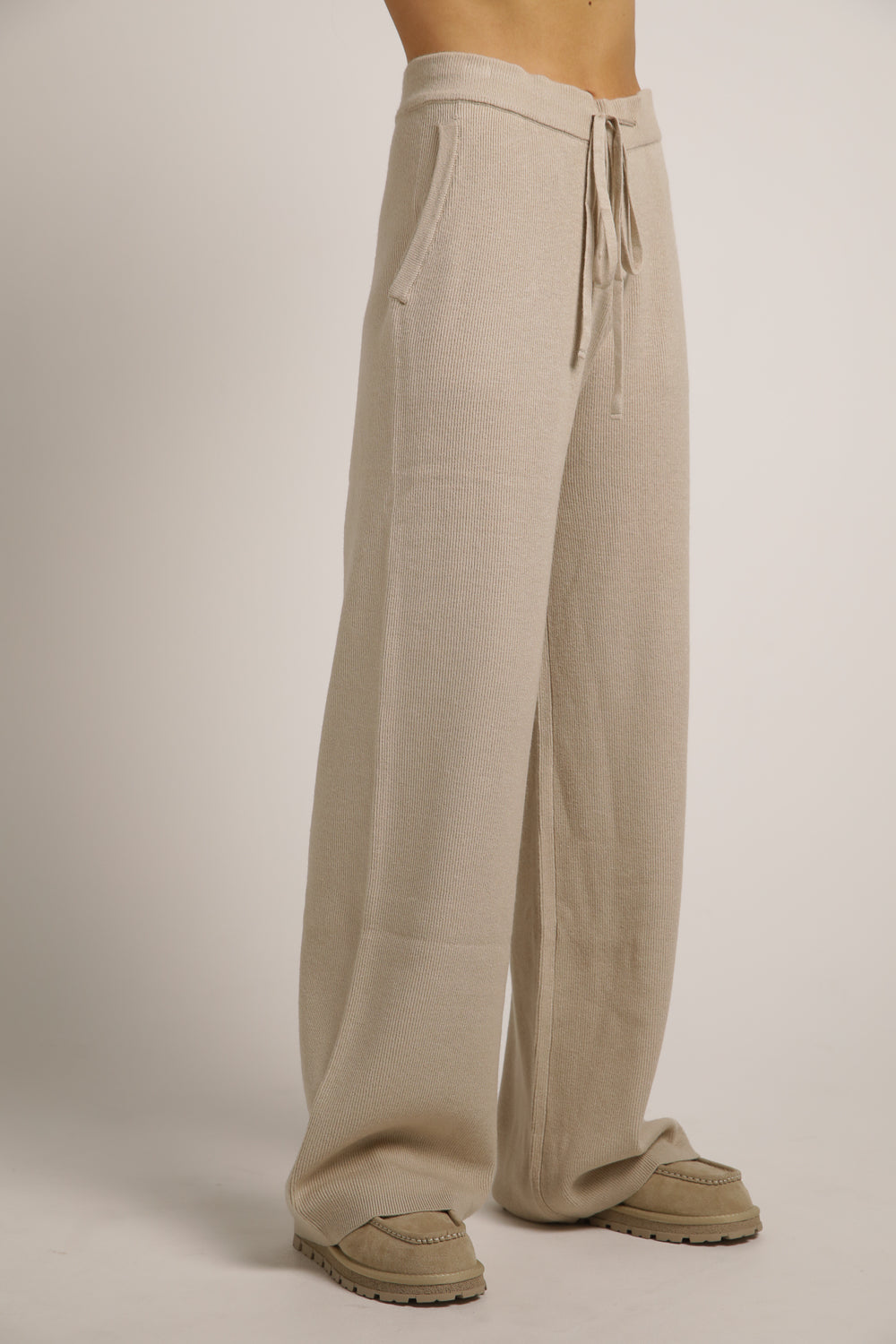 מכנסי סריג בגזרה רחבה | קנת קול