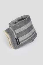 צעיף סרוג בצבע אפור לנשים | קנת קול