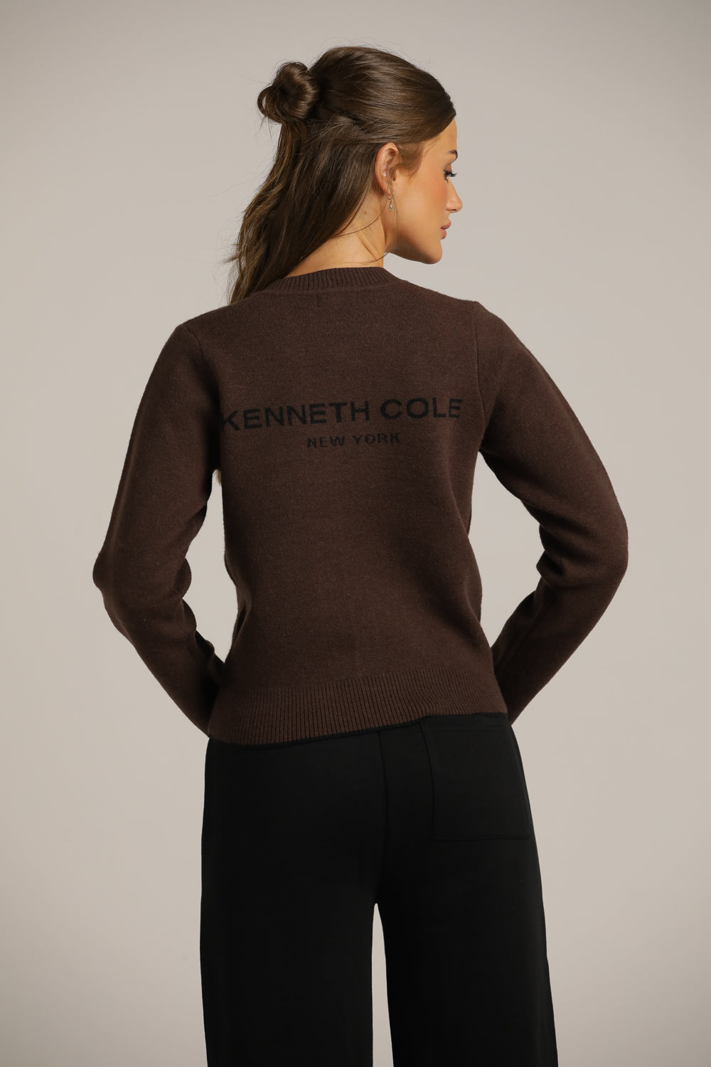 קרדיגן סריג עם לוגו בגב | קנת קול