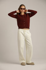 קרדיגן סריג עם לוגו בגב | קנת קול