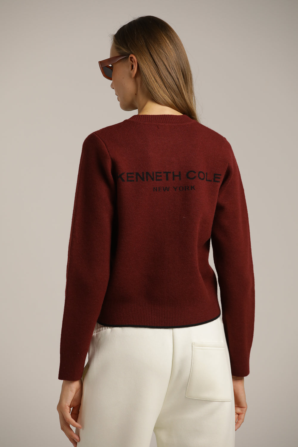 קרדיגן סריג עם לוגו בגב | קנת קול