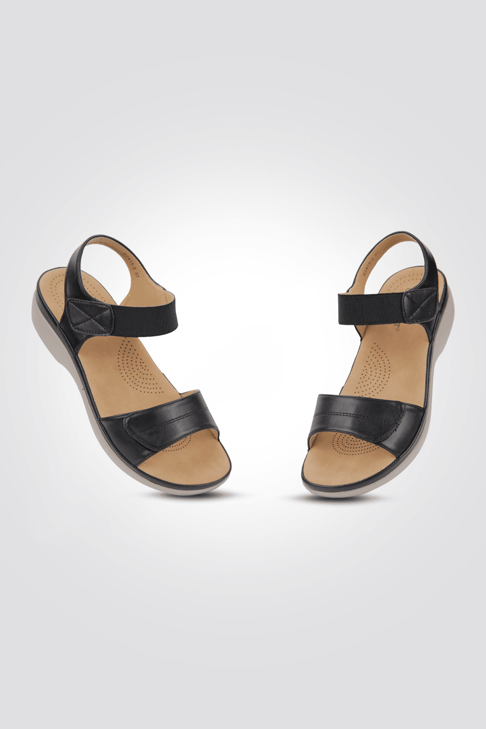 סנדל לנשים בצבע שחור - MASHBIR//365