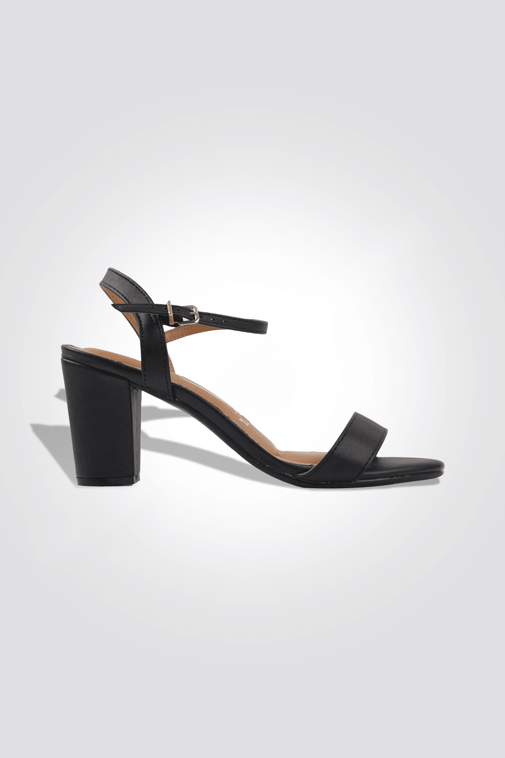 סנדל עקב לנשים בצבע שחור - MASHBIR//365