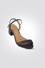 סנדל עקב מרובע בצבע שחור - MASHBIR//365