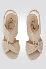 סנדל רצועות מסובבות בצבע בז' - MASHBIR//365