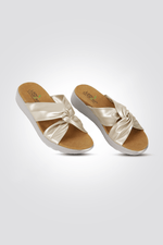 כפכף רצועות מוצלבות בצבע זהב - MASHBIR//365