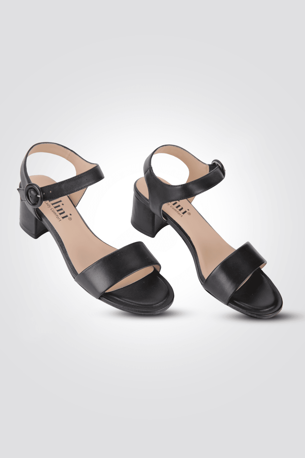 סנדל עור עקב נמוך בצבע שחור - MASHBIR//365