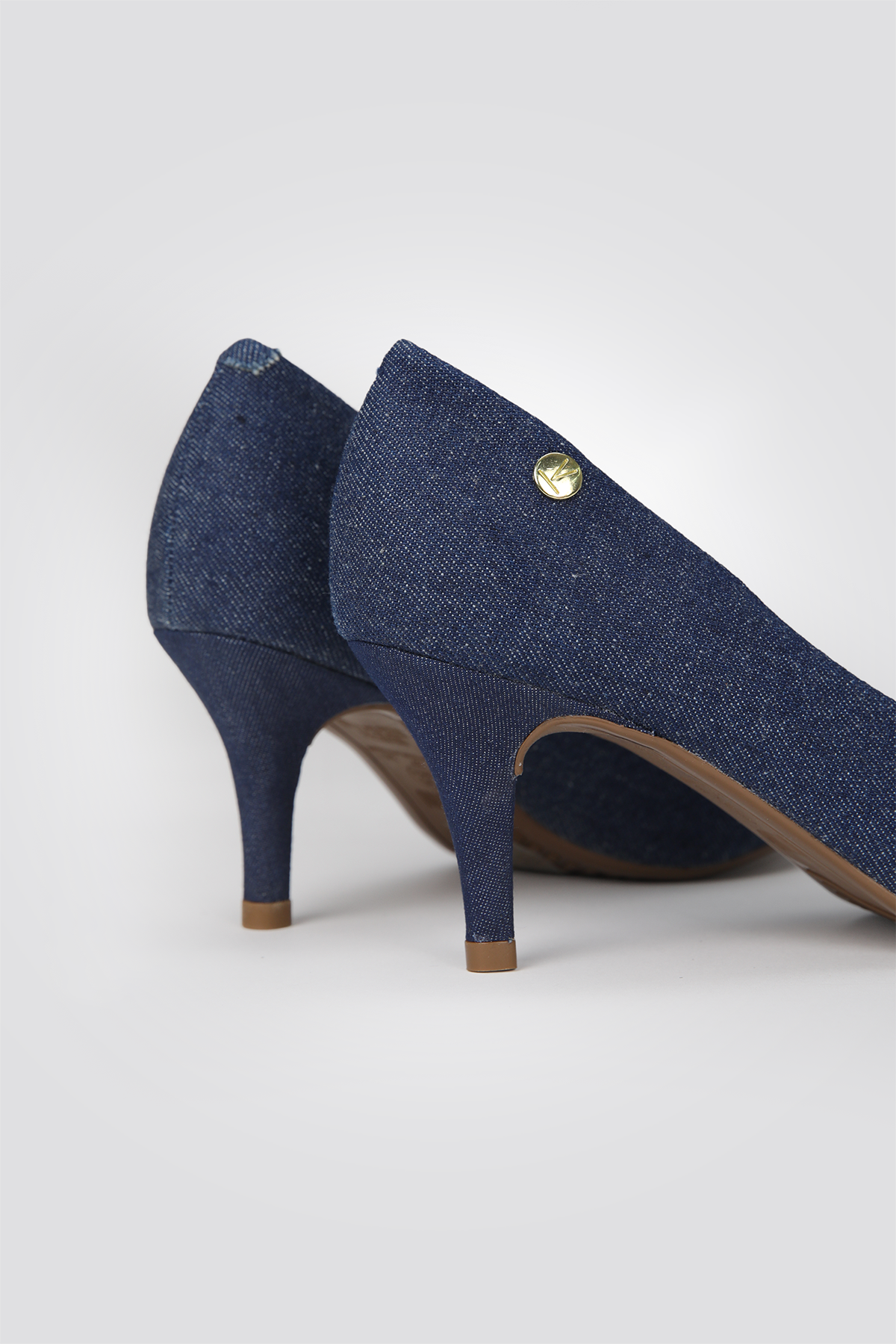 נעלי סירה עם עקב בצבע ג'ינס