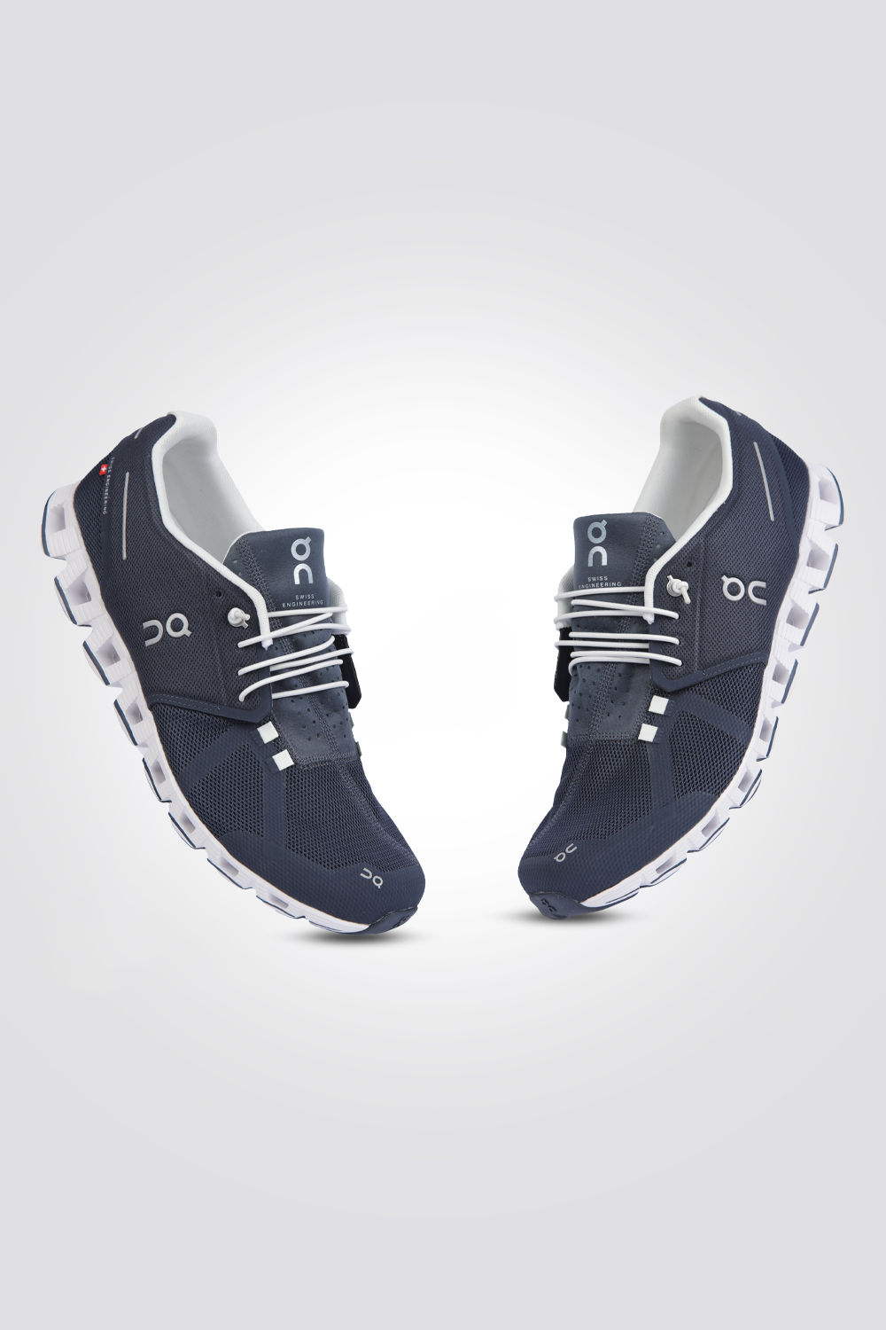 נעלי ספורט לגברים On Running Cloud בצבע נייבי ולבן
