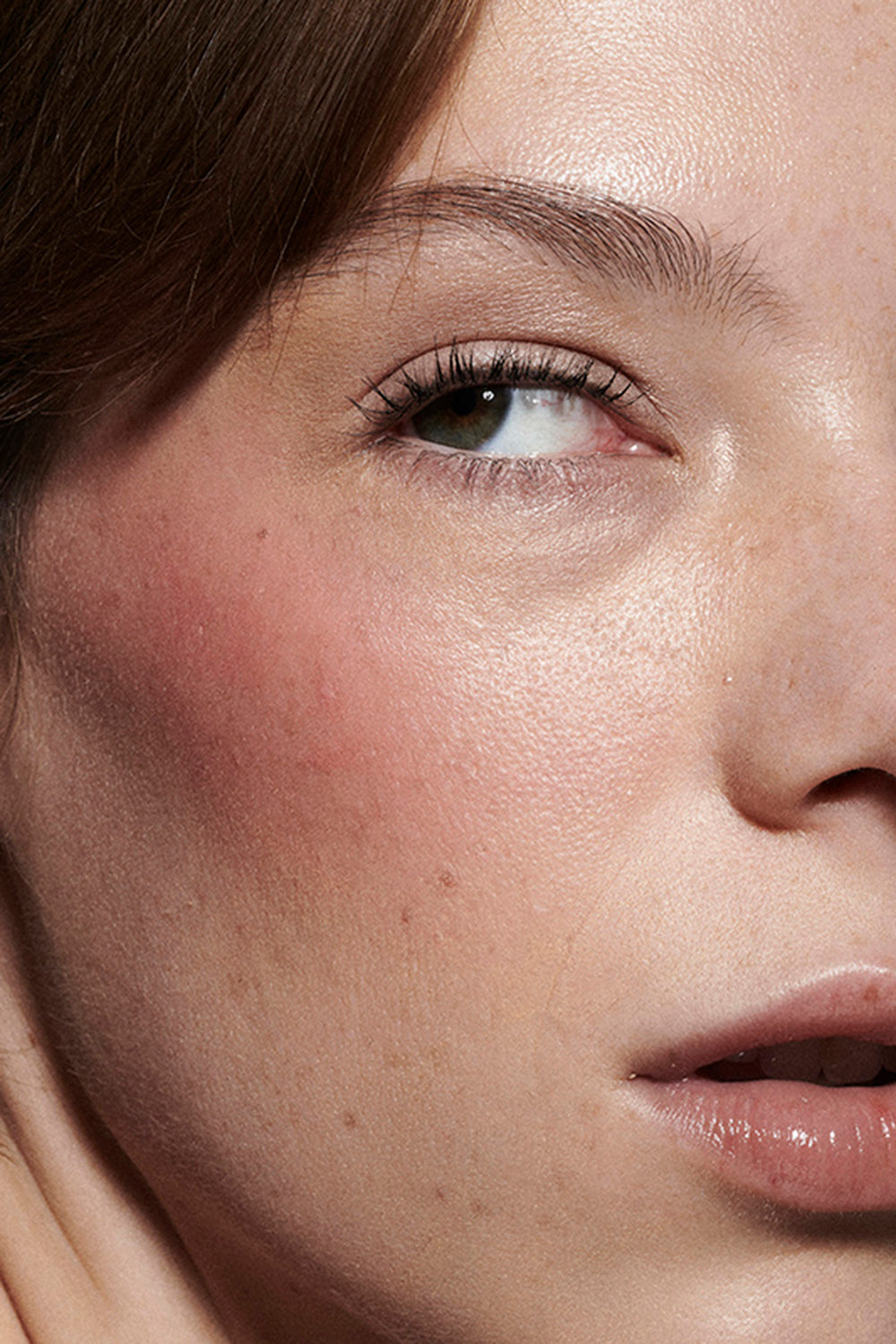 סומק נוזלי בגימור זוהר 4.3 מ"ל