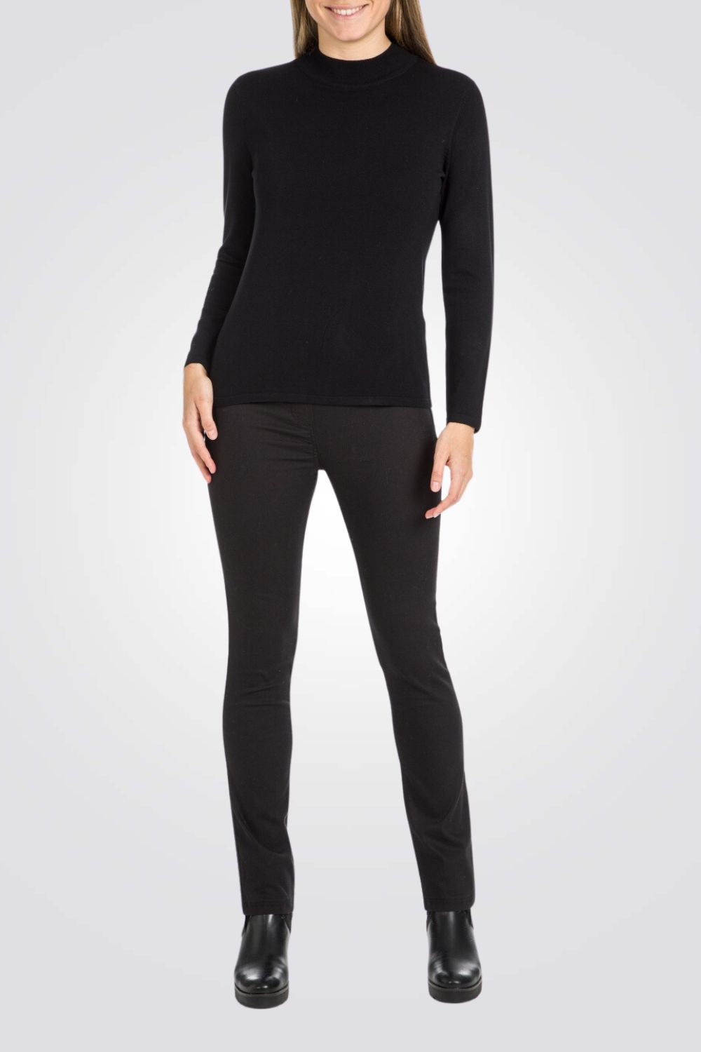 סריג בייסיק צווארון גבוה שחור