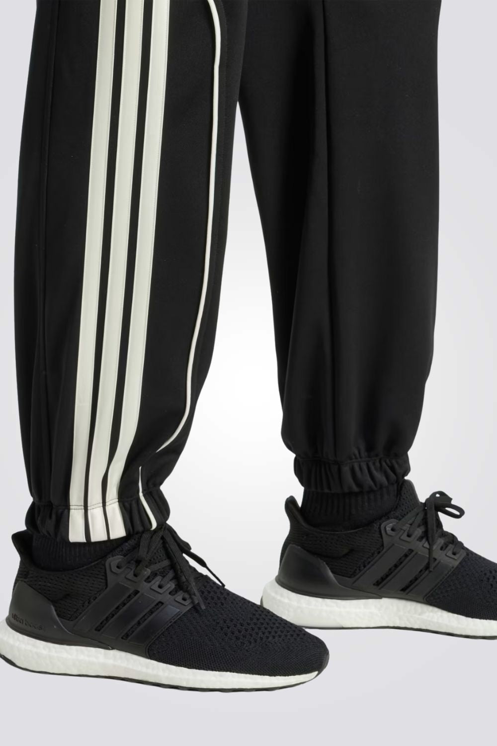 חליפת אימון לנשים