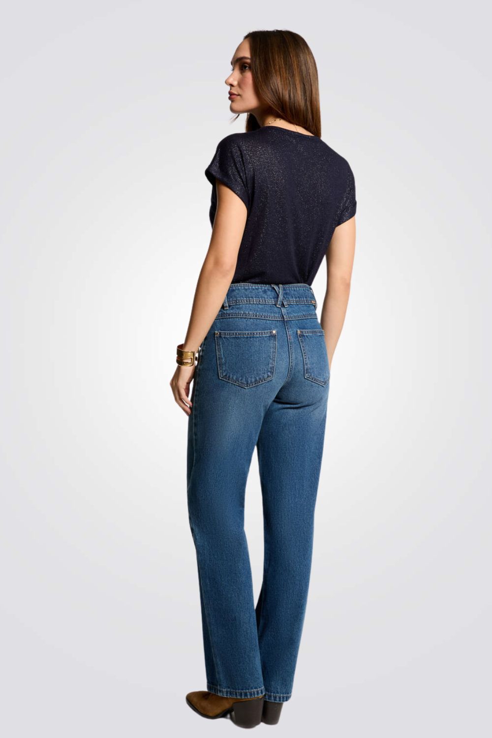 טישירט גימור נצנצים בצבע נייבי