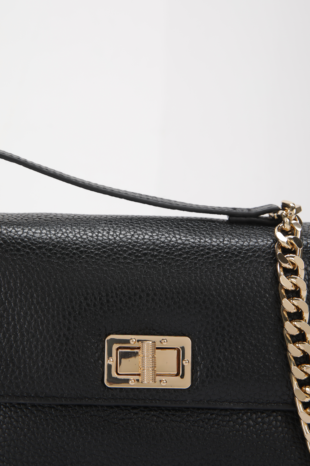 תיק צד קטן עור לנשים בצבע שחור