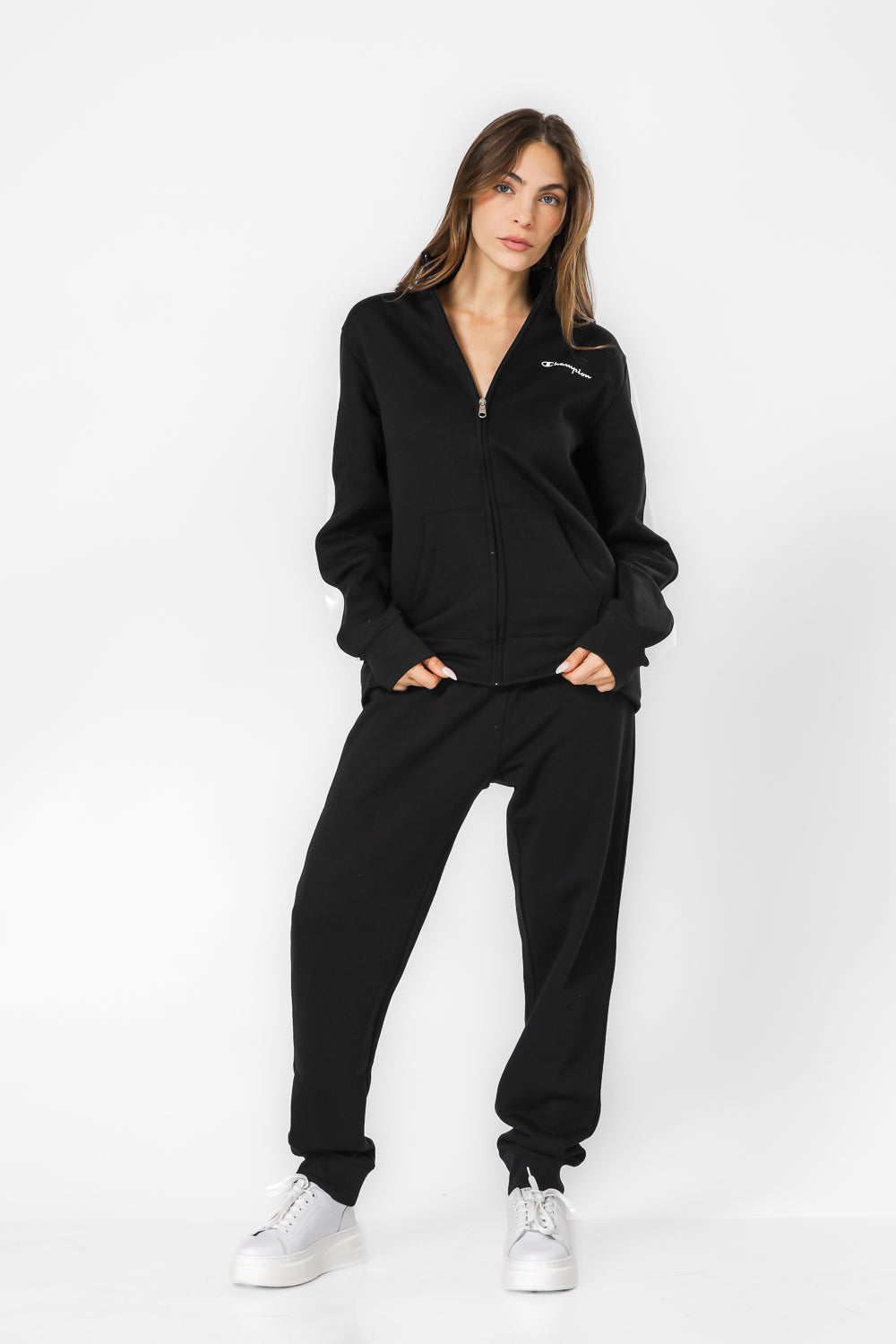 חליפת פוטר לנשים בצבע שחור 