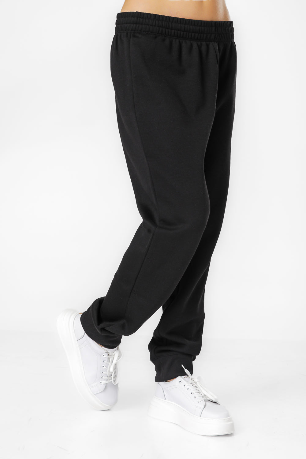 חליפת פוטר לנשים בצבע שחור 