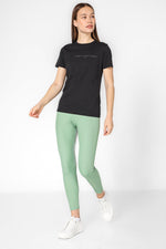 טישירט LEGACY CREWNECK בצבע שחור - MASHBIR//365