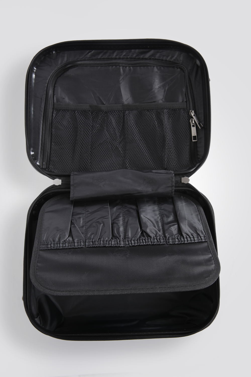 תיק ביוטי קשיח