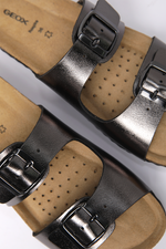 כפכפים לנשים מעור בצבע מטאל