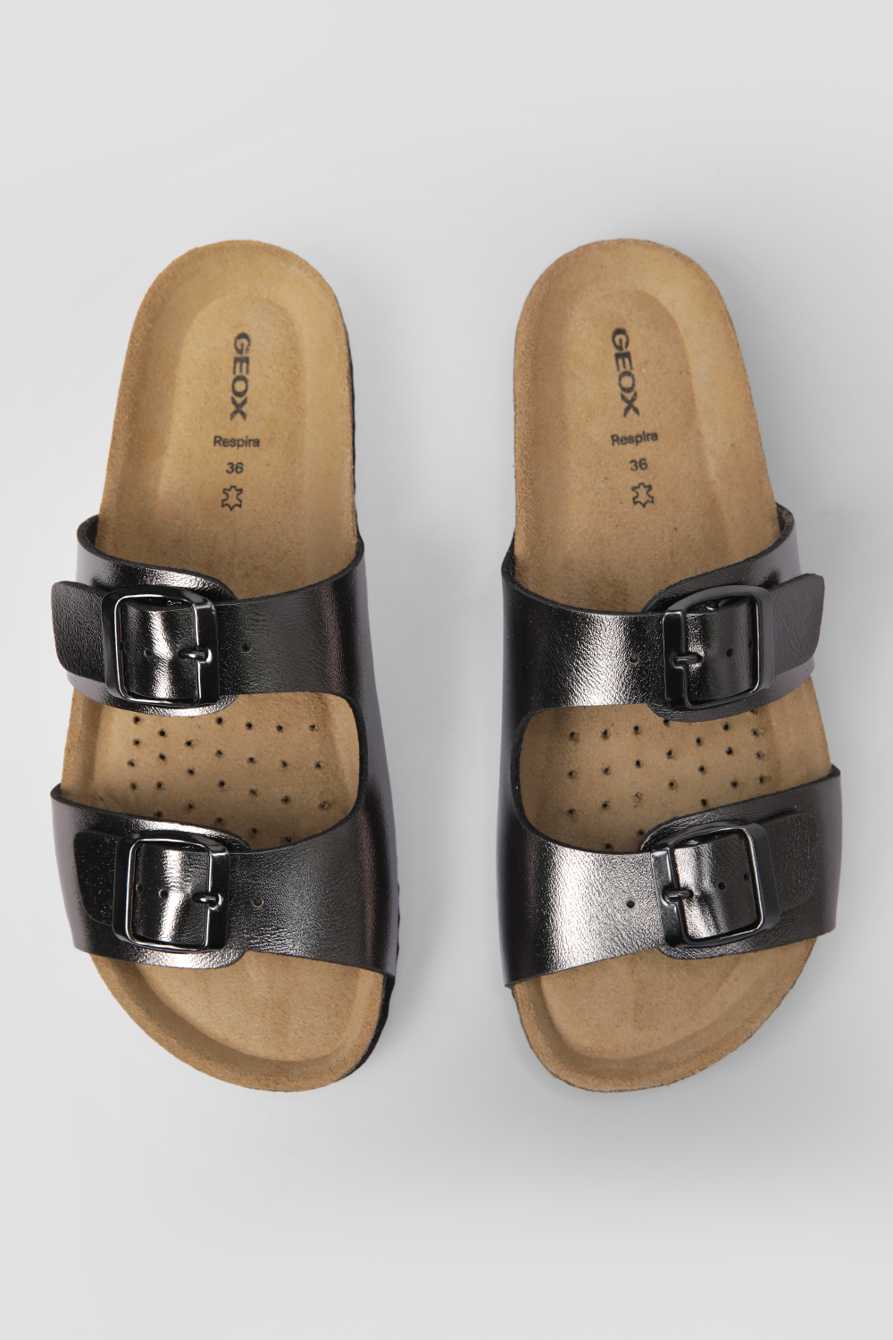 כפכפים לנשים מעור בצבע מטאל