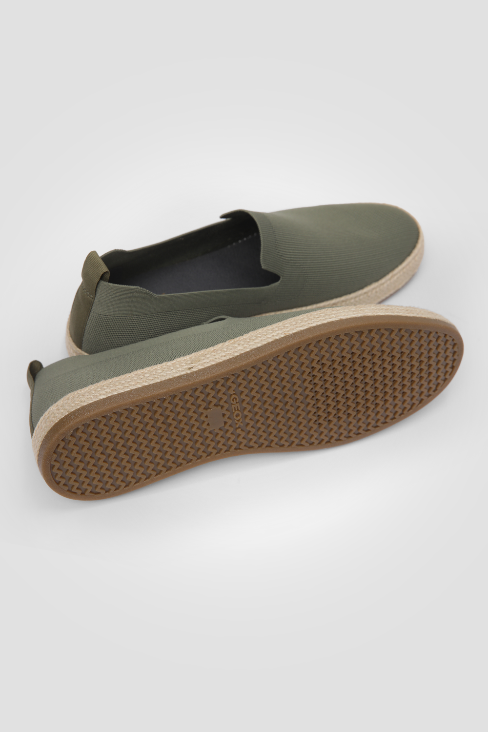 נעלי מוקסין לגברים באפקט סרוג בצבע זית