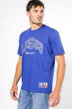 חולצה מבית המותג CHAMPION משלבת בצורה אולטיבטיבית בין, נוחות בלתי מתפשרת ואופנתיות מלאה..