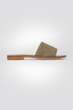 כפכפי זמש MADDALUSIAC בצבע זית