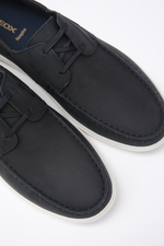 נעלי מוקסין עור לגברים AVOLA בצבע נייבי