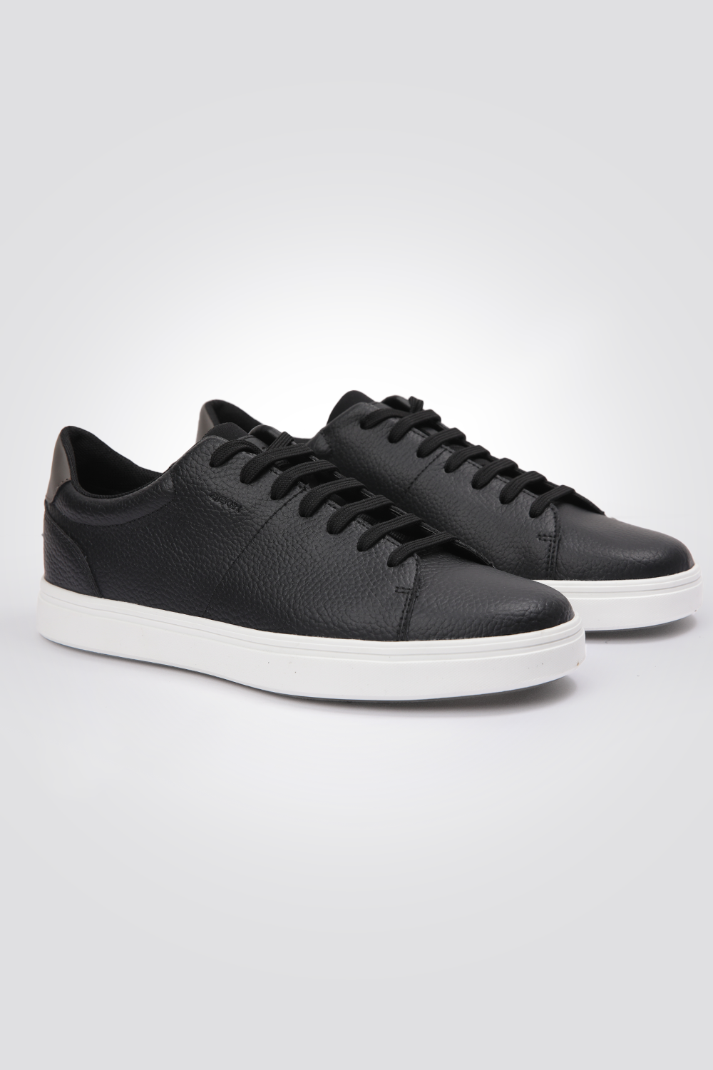 נעלי סניקרס עור baltmoore לגברים בצבע שחור