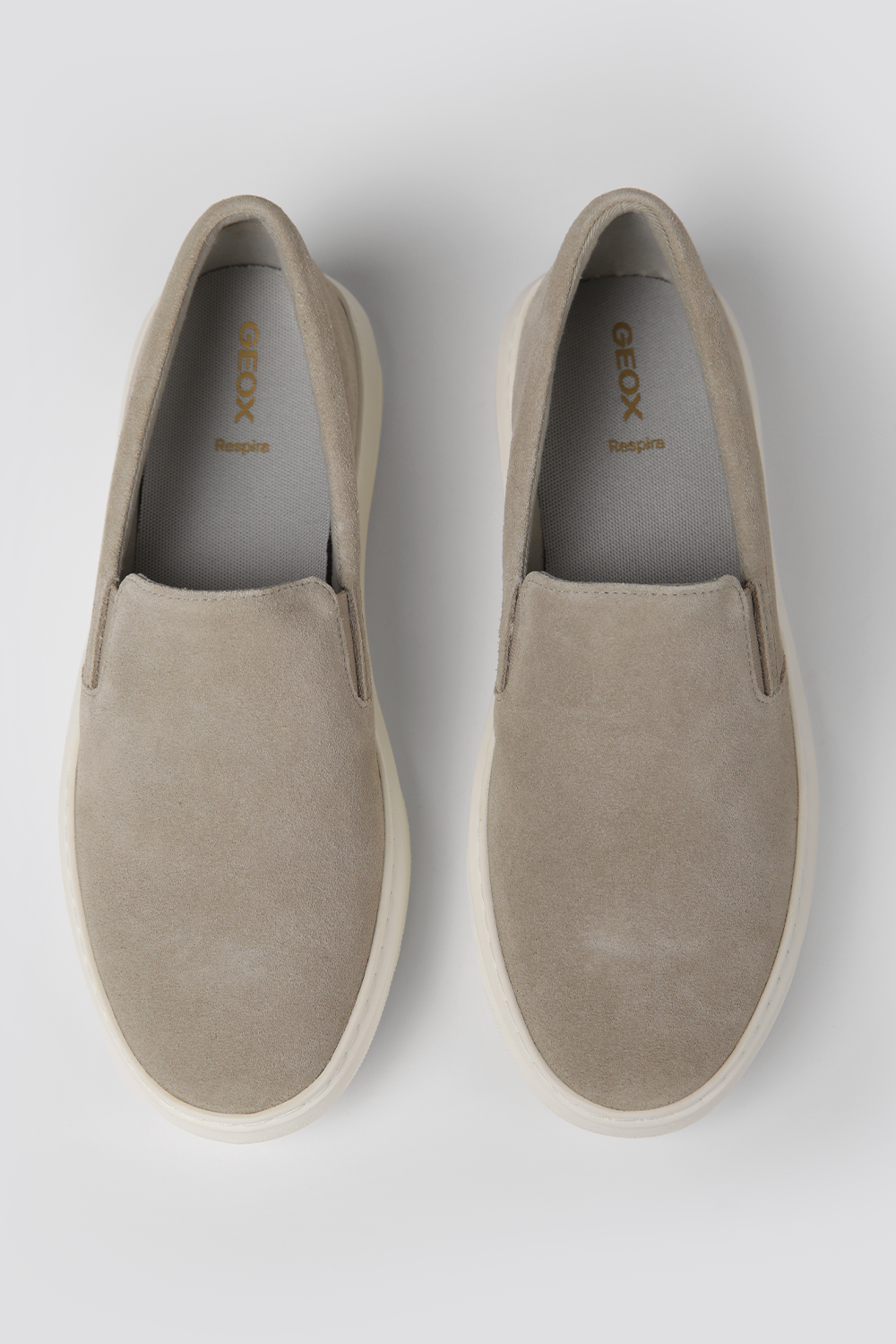 נעלי מוקסין זמש DEIVEN בצבע בז'