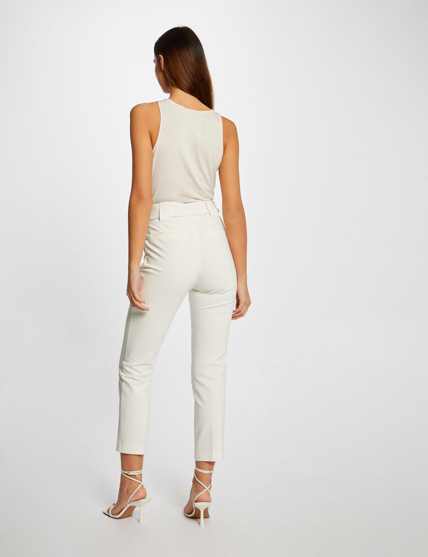 גופיית תחרה בצבע שמנת - MASHBIR//365