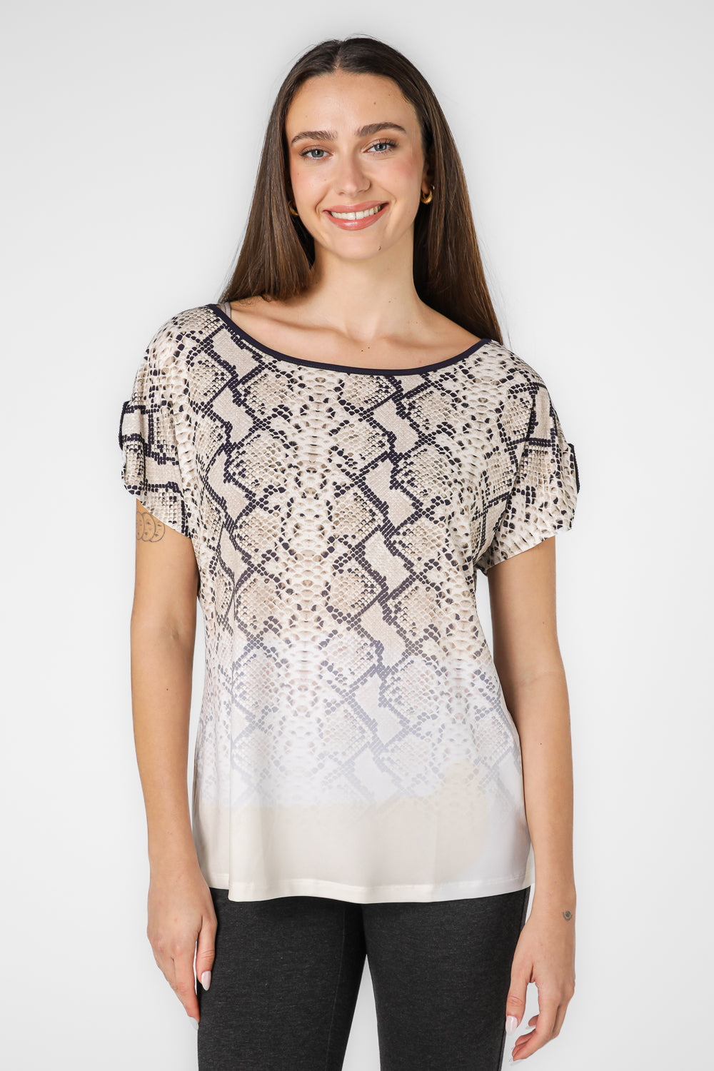 טישירט לנשים הדפס נחש 
