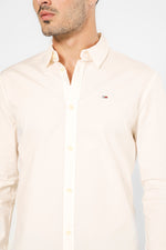 מכופתרת STRETCH בצבע לבן