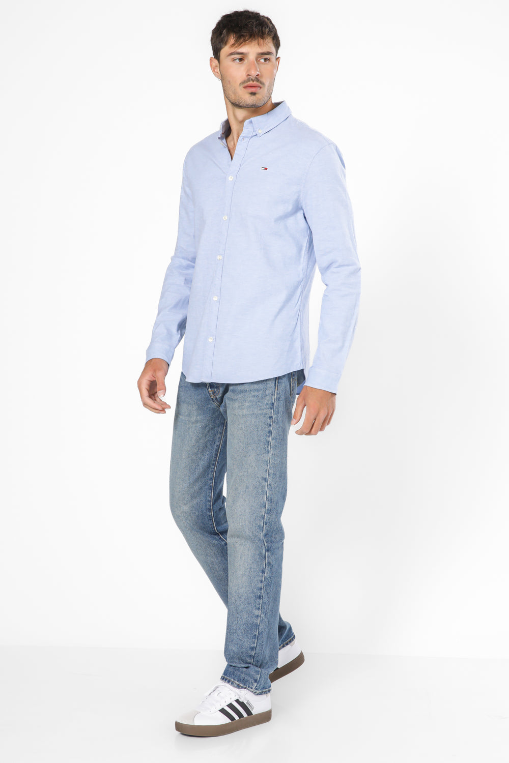 מכופתרת SLIM STRETCH OXFORD בצבע תכלת