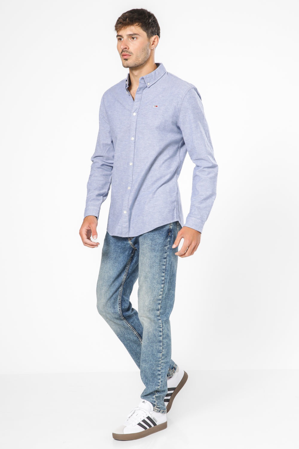 מכופתרת SLIM STRETCH OXFORD בצבע כחול